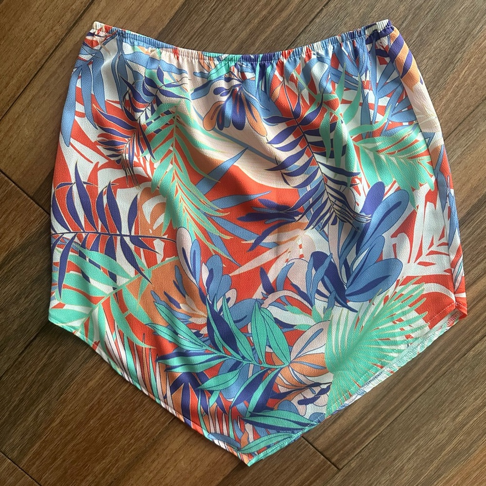 NWOT Aum-Couture Satin Blue,, Orange Tropical Leaf Resort Bandana Top, XS